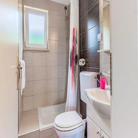 Ivo Apartment Postira