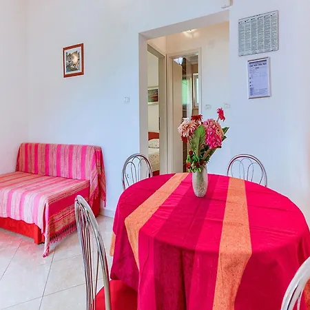 Apartment Ivo *